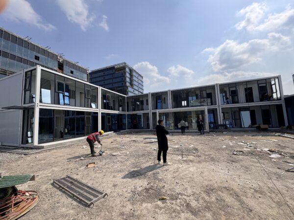 Glass curtain wall fast LCL room - Image 3